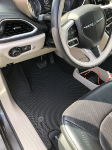 Autokoberce do Chrysler Pacifica 7-miestny Benzín 2 gen Minivan (2016-2025)