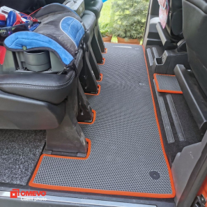EVA autokoberce OMEVO pre Ford Tourneo Custom L1 1 gen Minivan (2012-2023)